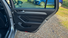 Volkswagen Passat 2.0 TDI EVO SCR R-Line 5dr DSG Diesel Estate